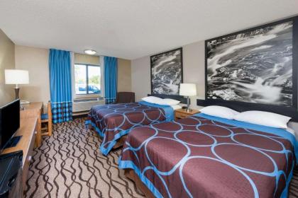 Super 8 by Wyndham West Plains - image 11