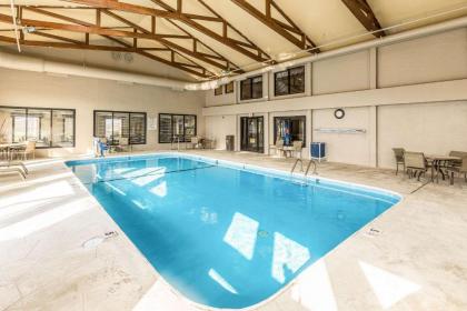 Quality Inn - image 4