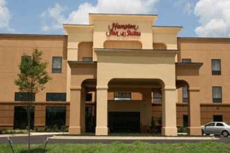 Hampton Inn & Suites West Point - main image