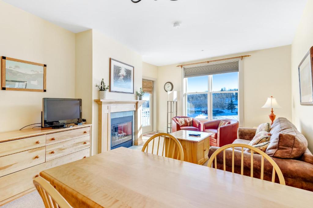Long Trail House - image 7