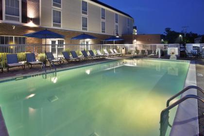 Hampton Inn & Suites - Cape Cod / West Yarmouth - image 14
