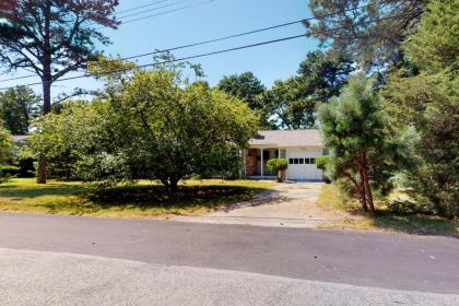 The Grey-Shingled Ranch - image 3