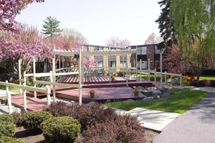 Fireside Inn And Suites - image 3