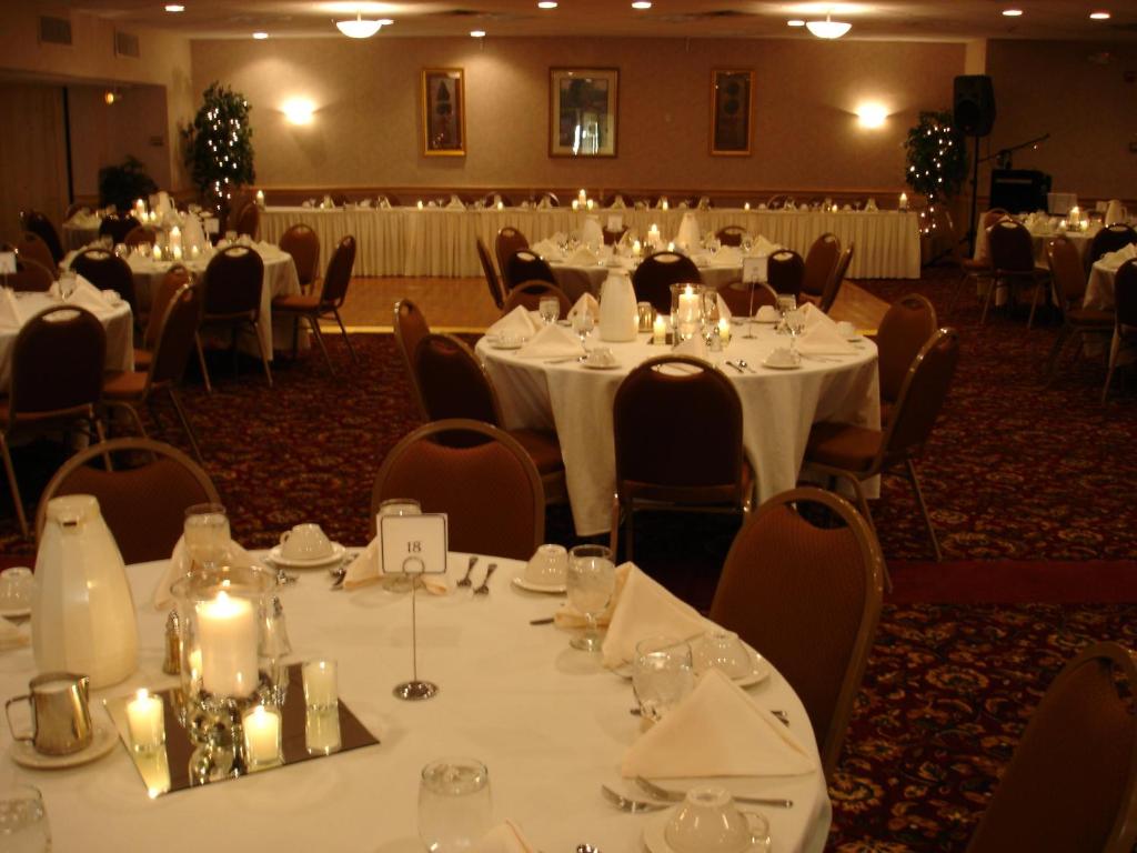 Fireside Inn And Suites - image 4