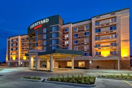 Courtyard by marriott Westbury Long Island New York