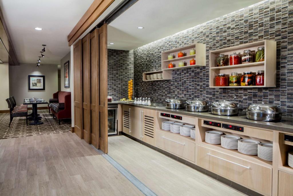 Hyatt Regency Westlake - image 3