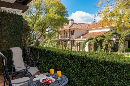 Westlake Village Inn - image 8