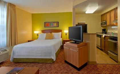 TownePlace Suites Cleveland Westlake - image 13