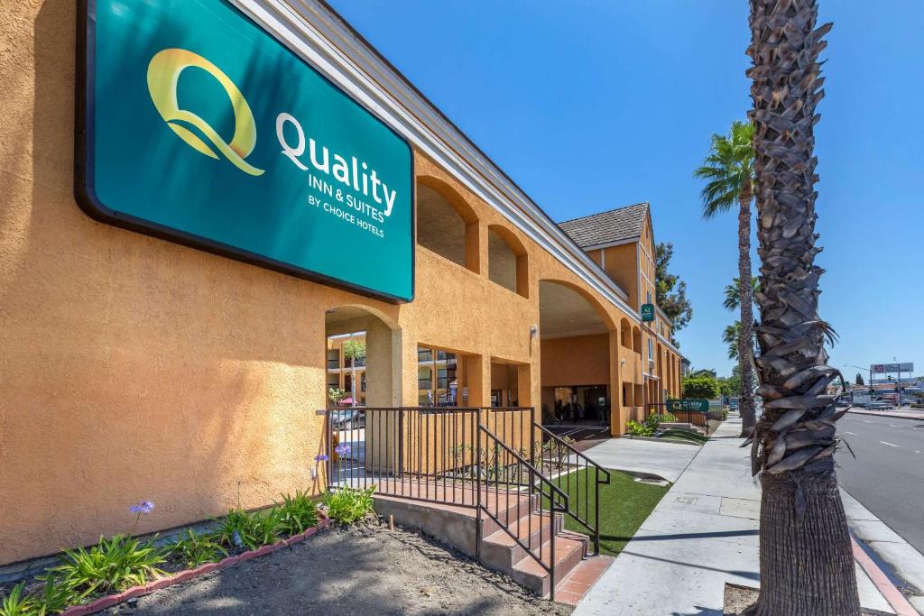 Quality Inn & Suites Westminster - Seal Beach Westminster - image 3