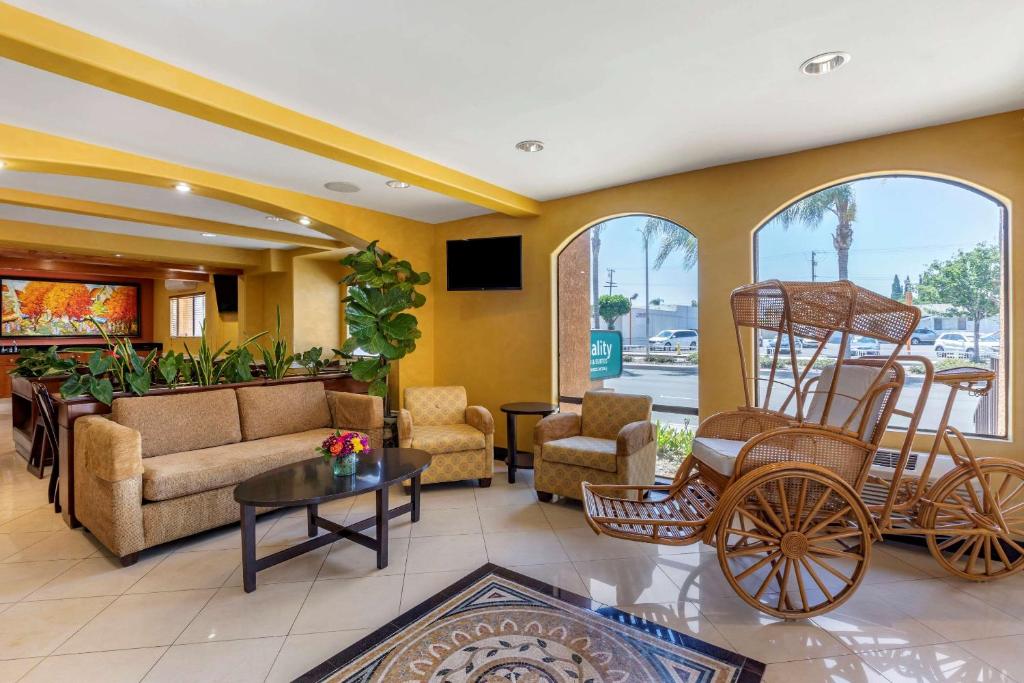 Quality Inn & Suites Westminster - Seal Beach Westminster - image 5