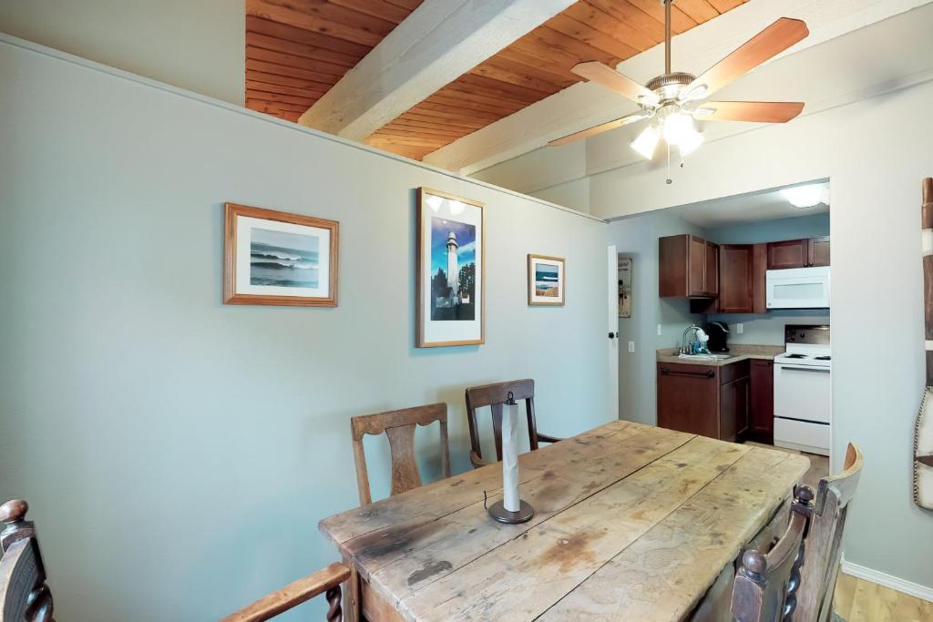 Westport Marina Guest House - image 4
