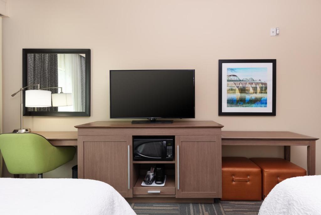Hampton Inn Wetumpka - image 4