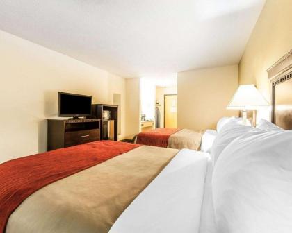 Quality Inn - image 7