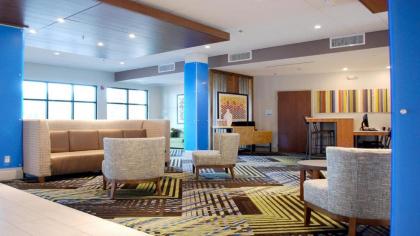 Holiday Inn Express & Suites White Hall an IHG Hotel - image 14