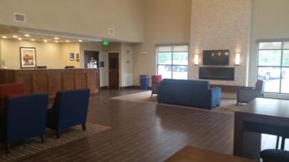 Comfort Inn White House - image 5