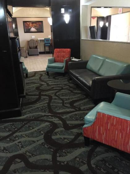 Comfort Inn & Suites White Settlement-Fort Worth West TX - image 7