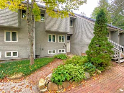 R3 Lovely Bretton Woods townhome with updated kitchen sauna WiFi Steps to the ski trails - image 2