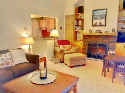 R1 Renovated Bretton Woods Slopeside townhome in the heart of the White mountains New Hampshire