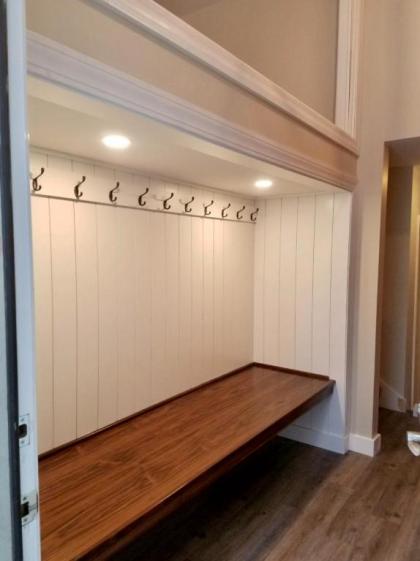 R1 Renovated Bretton Woods Slopeside townhome in the heart of the White Mountains - image 3