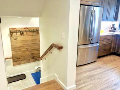 R5 Completely renovated Bretton Woods condo AC unbeatable SKI-IN SKI-OUT location! Fast wifi! - image 18