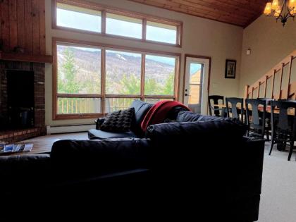 W1 Cozy and comfortable Bretton Woods condo with ski slope views fireplace! - image 1