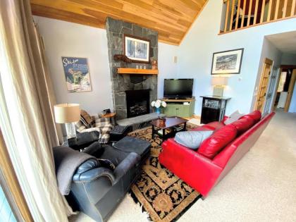 E5 Beautiful Bretton Woods slopeside home amazing views of Mount Washington! Hot Tub AC - image 17