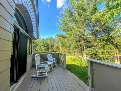G5 WOW! Stunning single level home next to golf course and Mt Washington Hotel AC skiing! - image 11
