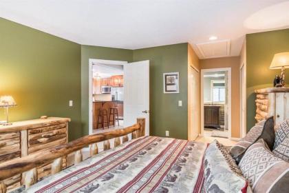 G5 WOW! Stunning single level home next to golf course and Mt Washington Hotel AC skiing! - image 13