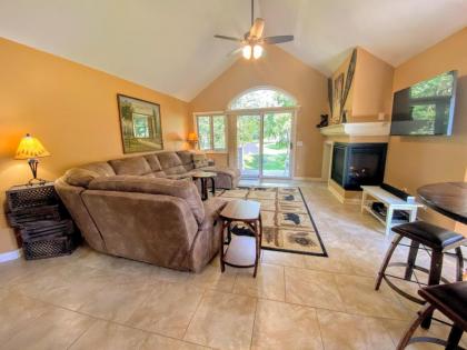 G5 WOW! Stunning single level home next to golf course and Mt Washington Hotel AC skiing! - image 5