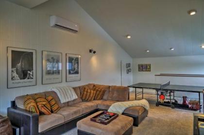 No Ka Oi Lakefront Cottage with Hot Tub and EZ Dock! - image 4