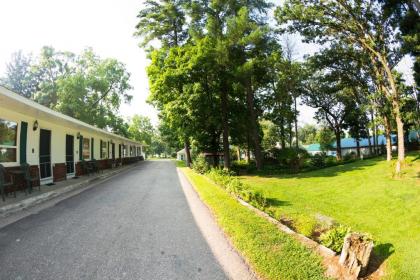 Oak Park Inn - image 8
