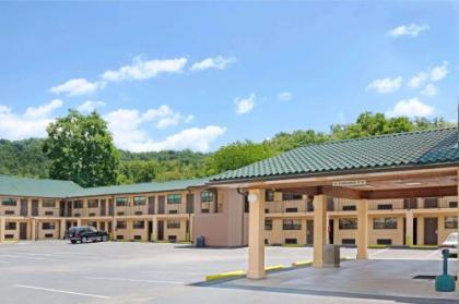 Days Inn by Wyndham Cherokee Near Casino - image 2