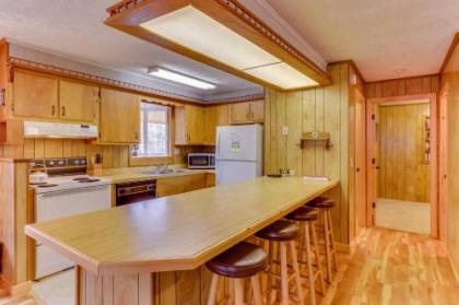 4 Bed 2 Bath Vacation home in Whittier - image 4