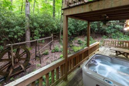Creekside Bunkhouse - image 4