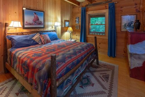 Creekside Bunkhouse - image 5