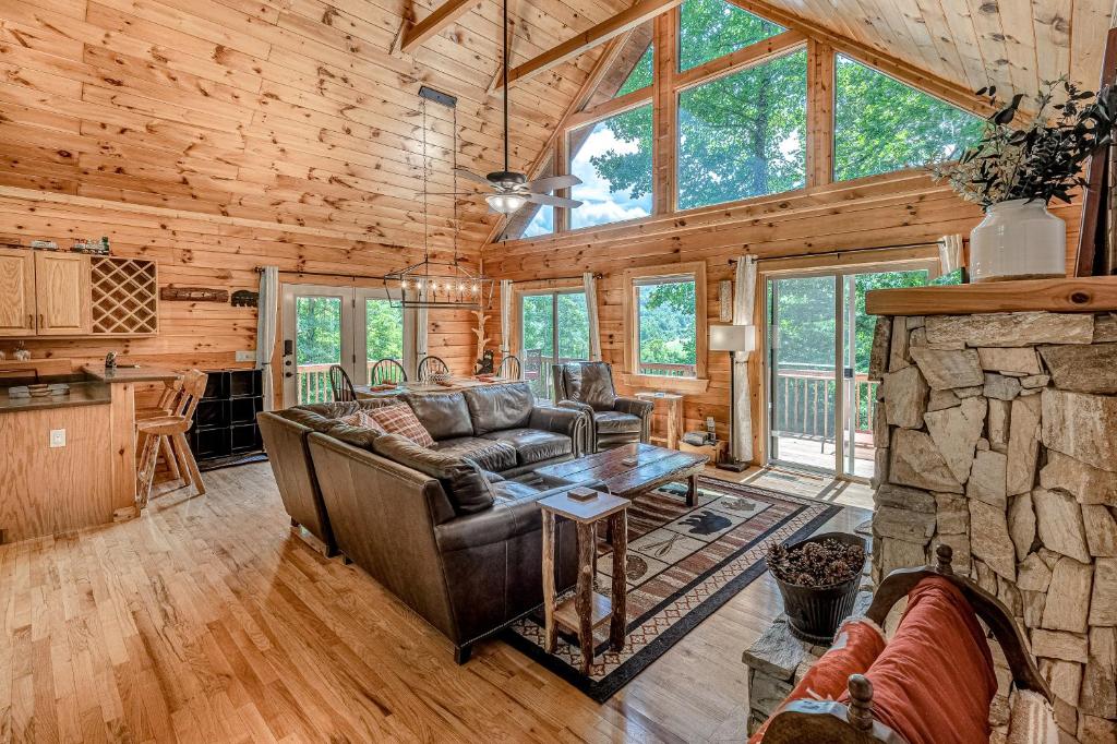 Acorn Lodge - image 2