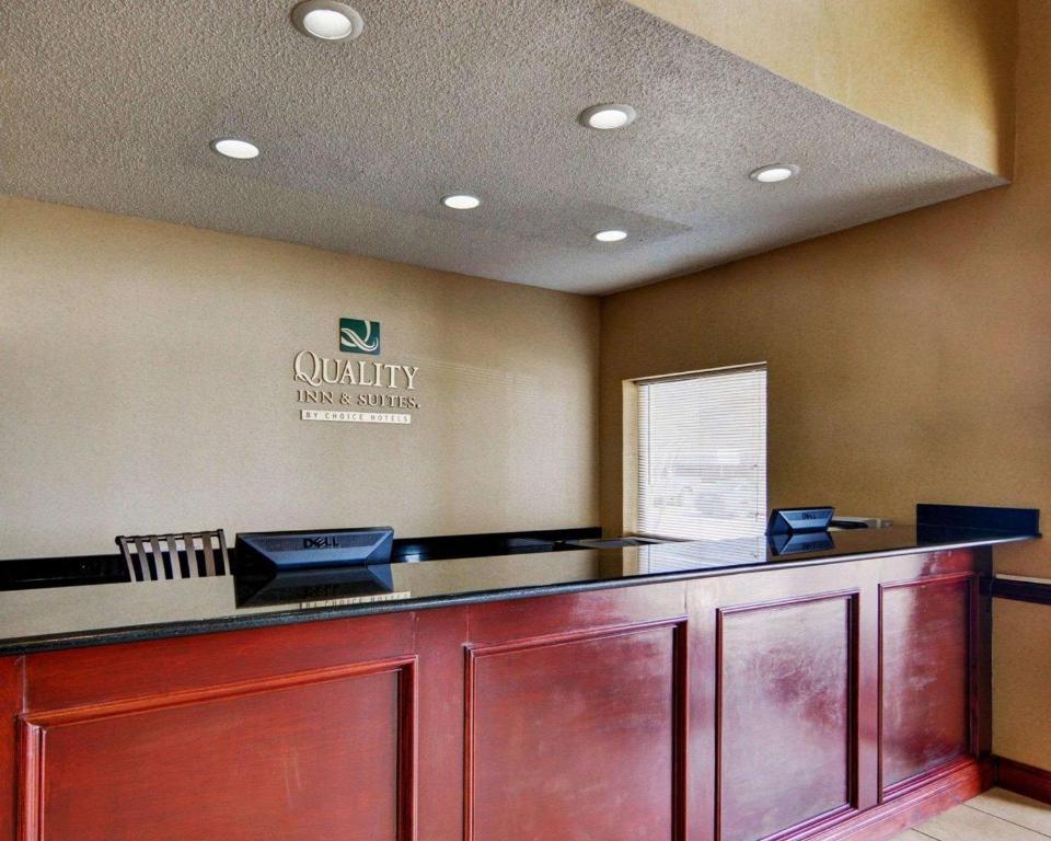 Quality Inn & Suites Wichita Falls I-44 - image 3