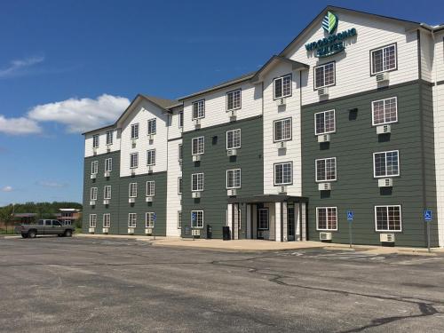 WoodSpring Suites Wichita North - main image