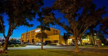 DoubleTree by Hilton Wichita Airport - image 3