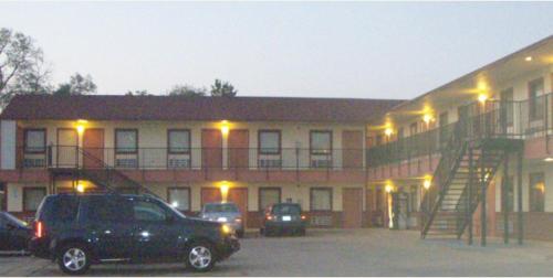 Pawnee Inn - main image