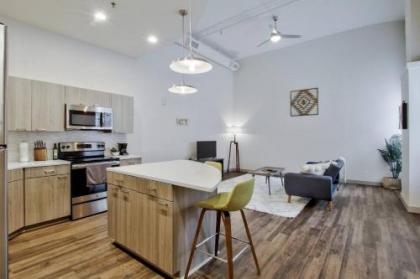 New Downtown Lux Loft + Pool + Valet Wichita Kansas