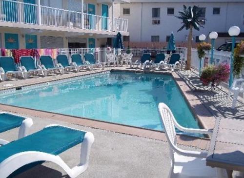 Aztec Motel - image 3