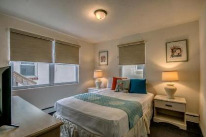 Daytona Inn and Suites - image 2