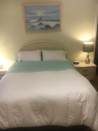 Blue Diamond Motel - image 5