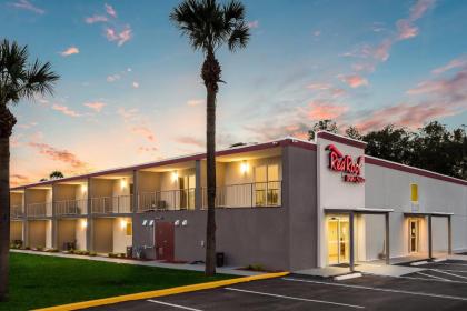 Red Roof Inn & Suites Wildwood FL - image 10