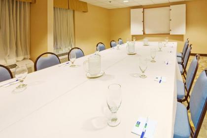 Holiday Inn Express Wilkes Barre East an IHG Hotel - image 3