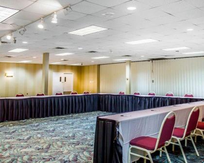 Wilkes-Barre Inn & Suites - image 7