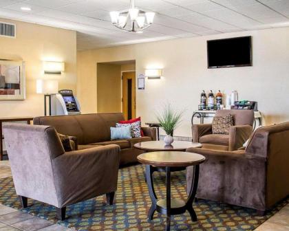 Wilkes-Barre Inn & Suites - image 4