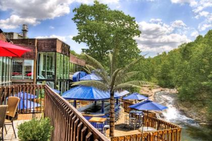 the Woodlands Inn Ascend Hotel Collection