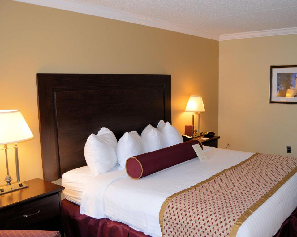 Best Western Plus Wilkes Barre Center City - image 5